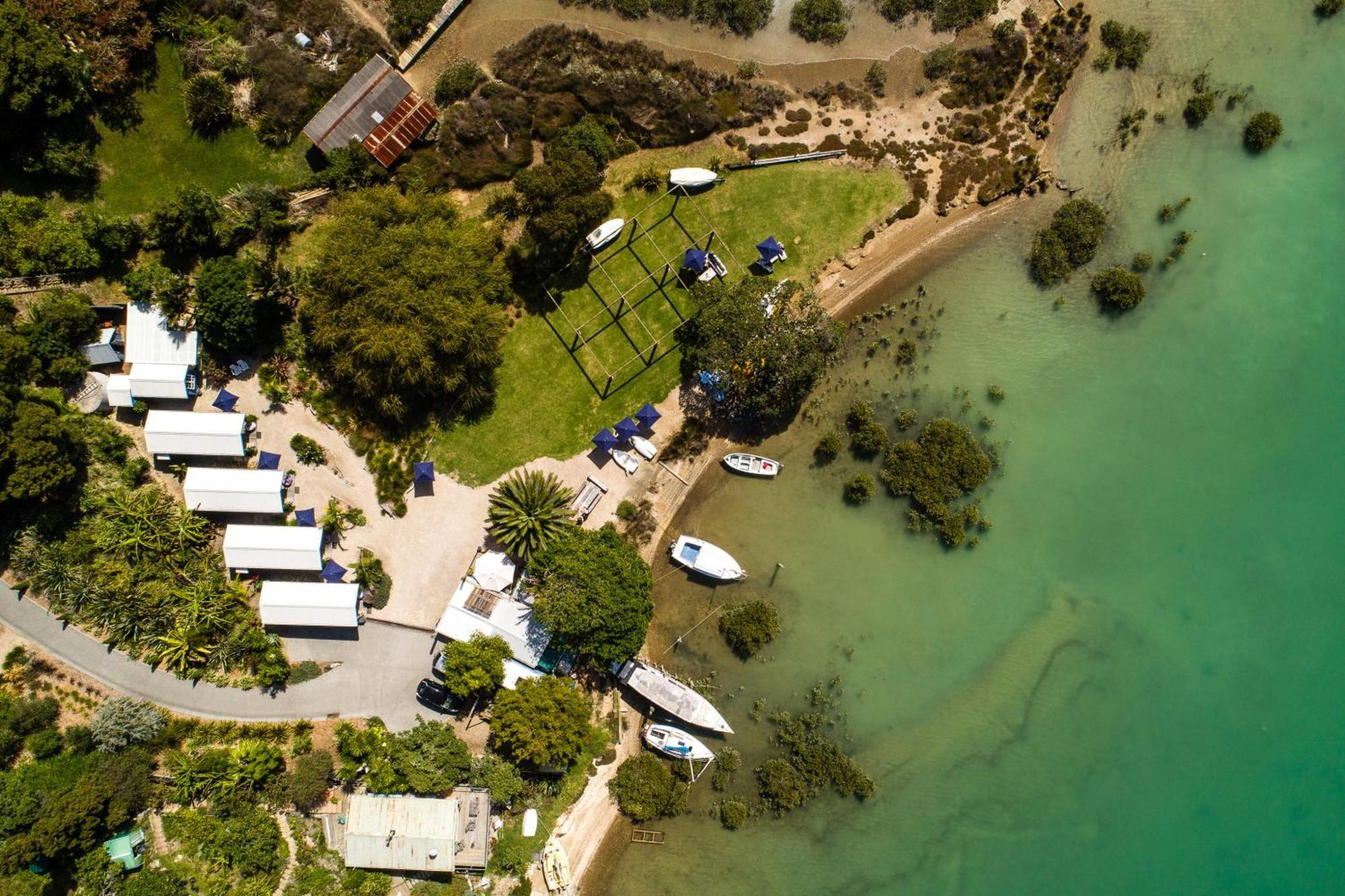 Boatsheds On The Bay, Waiheke Island Apartment Ostend Luaran gambar